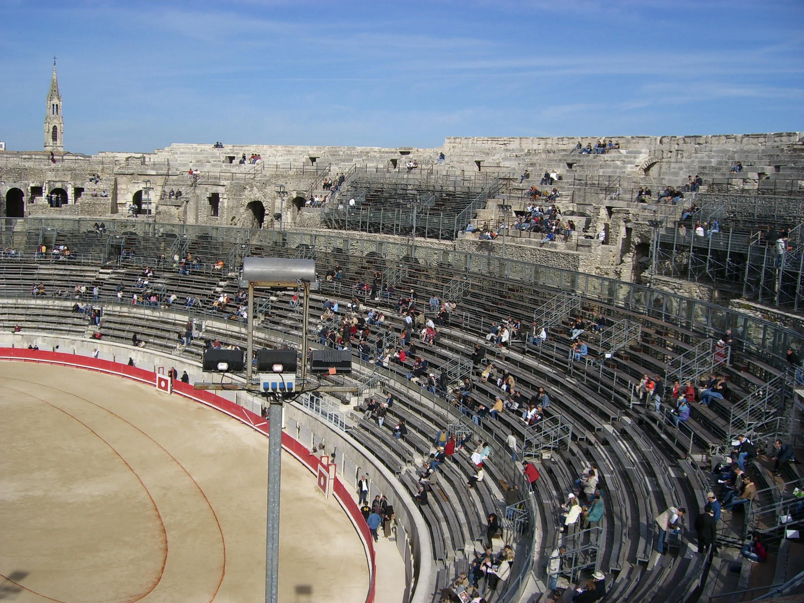 2006 Jun - Audience for the bullfights at Arène de Nîmes - Nîmes